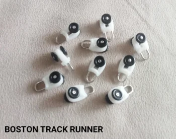 BOSTON TRACK RUNNER