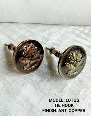 LOTUS TIE HOOK