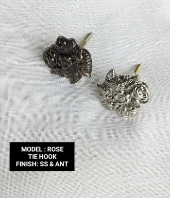 ROSE TIE HOOK