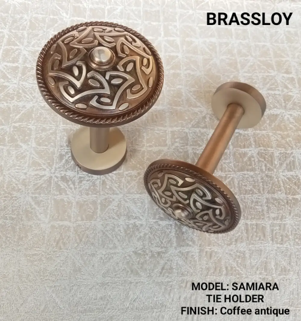 SAMIARA TIE HOLDER
